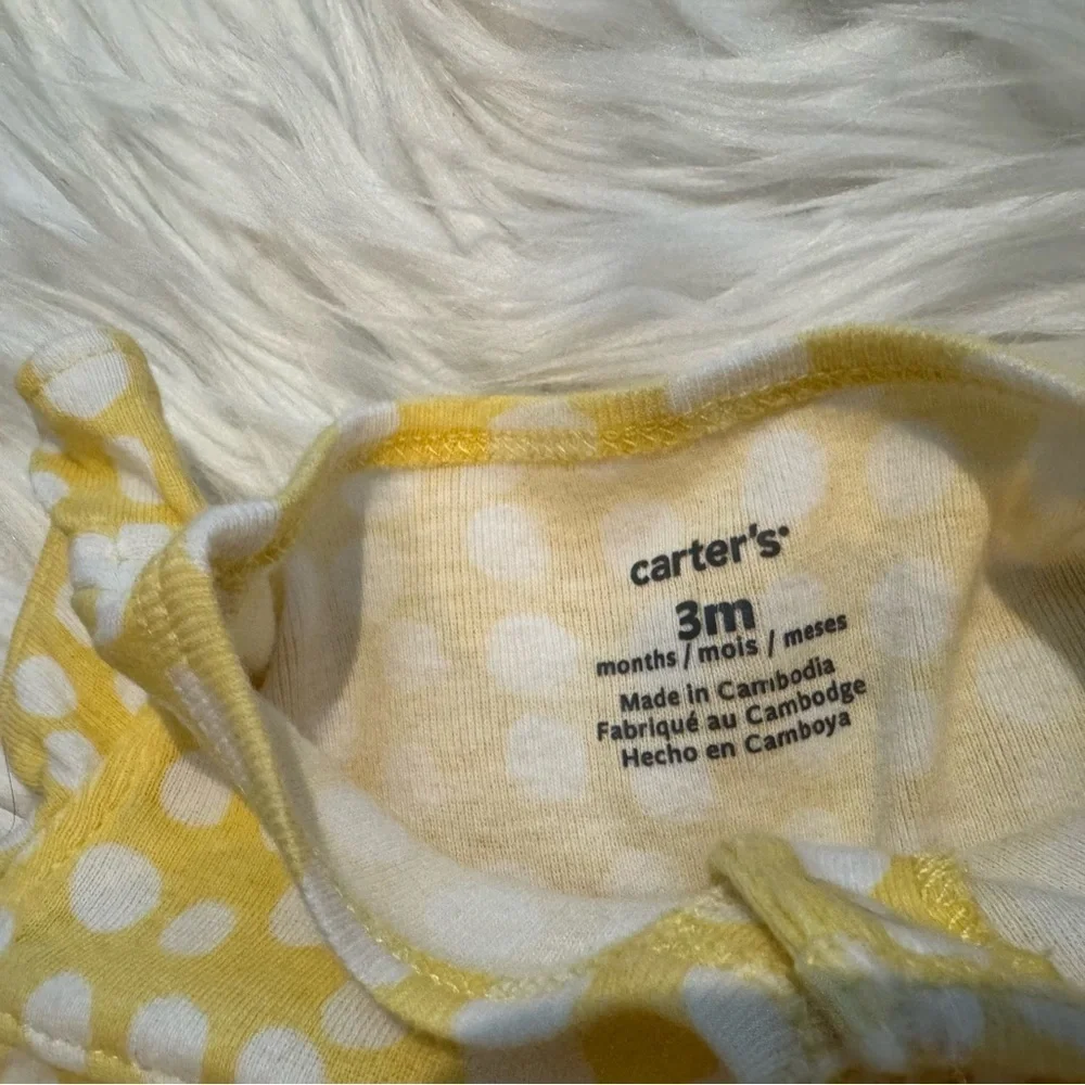Carter’s Baby Girl Yellow Polka‎ Dot Pear Print Baby Romper Size 3 Months